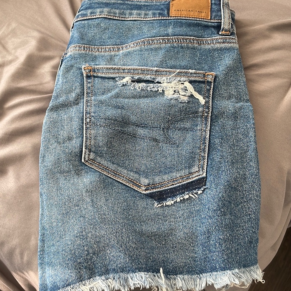 American Eagle ripped shorts